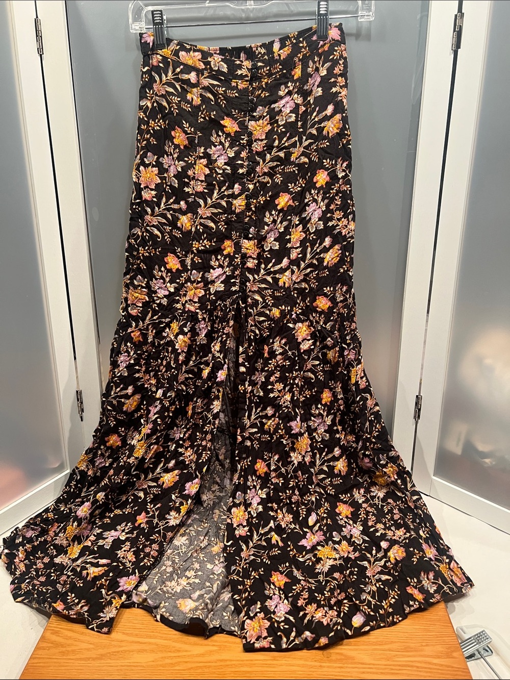 american eagle high waist button front slit black floral skirt size 2